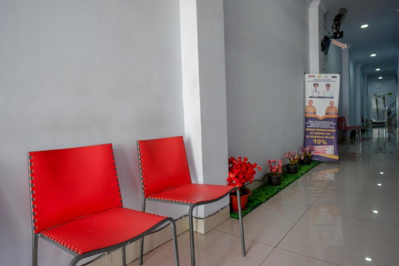Reddoorz @ Hotel Bravo Pantai Kamali Bau Bau Baubau المظهر الخارجي الصورة