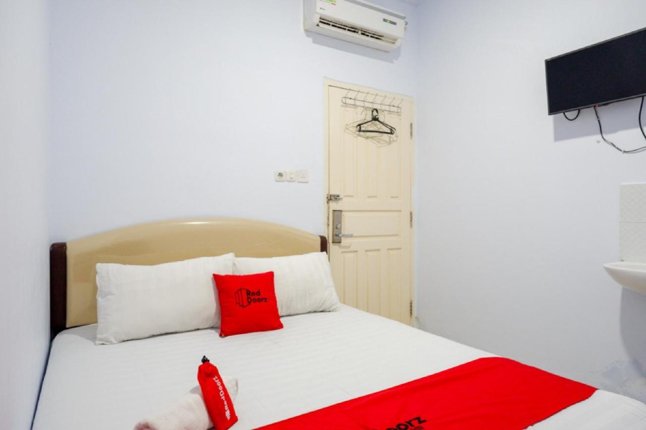 Reddoorz @ Hotel Bravo Pantai Kamali Bau Bau Baubau المظهر الخارجي الصورة